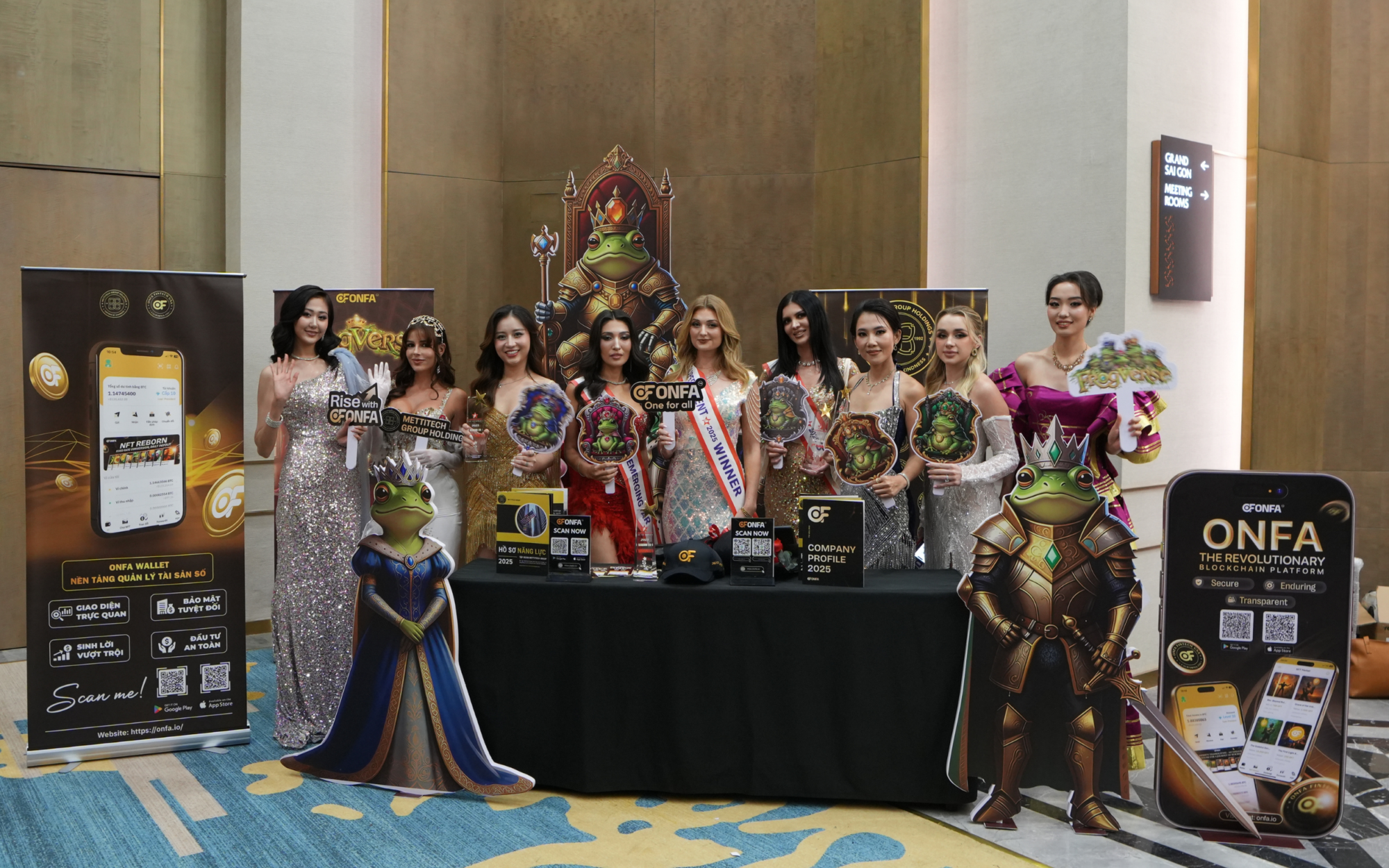 onfa-fintech-mettitech-vietnam-shine-at-fashion-week