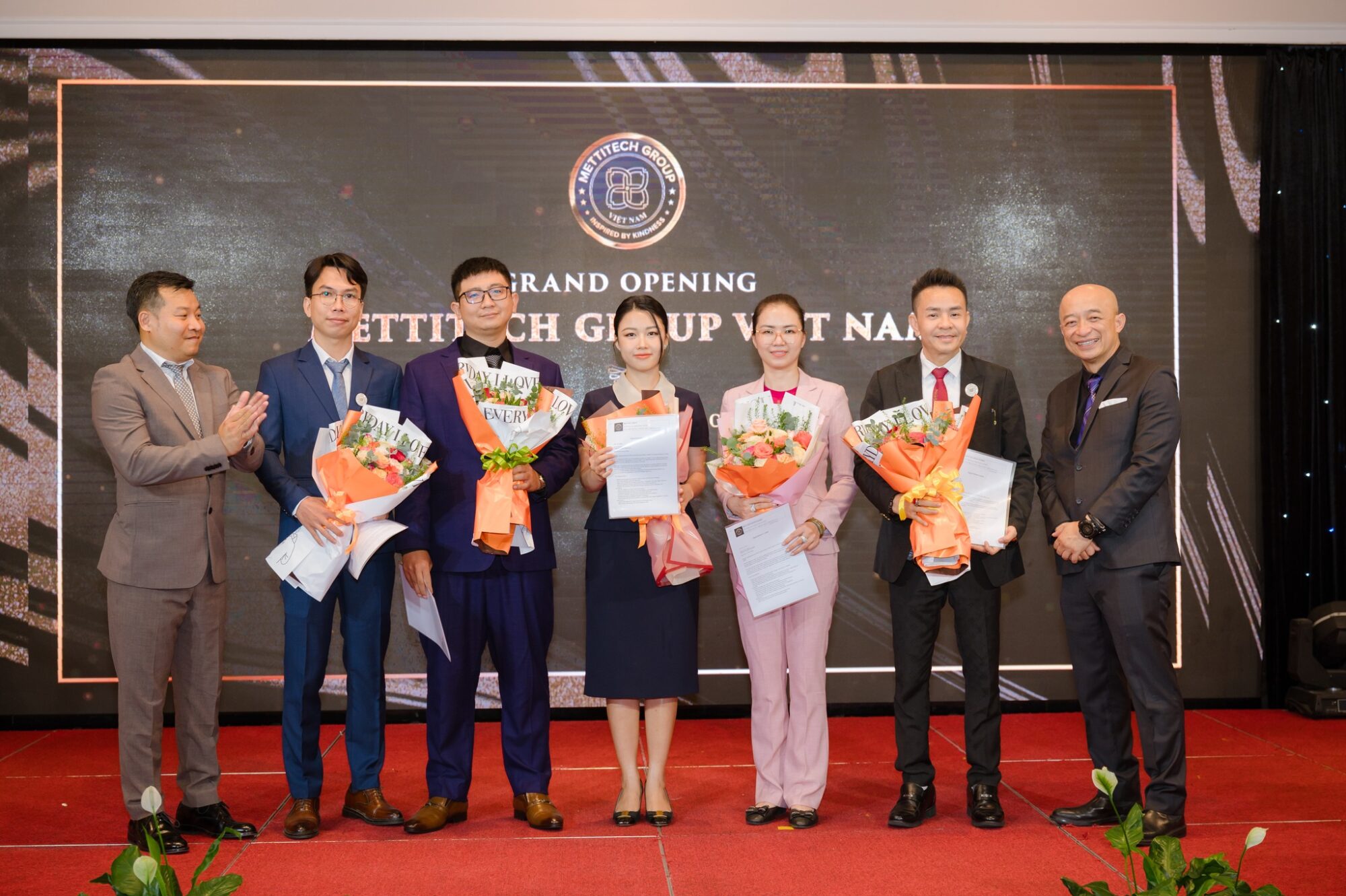mettitech-group-holdings-mo-rong-tai-viet-nam